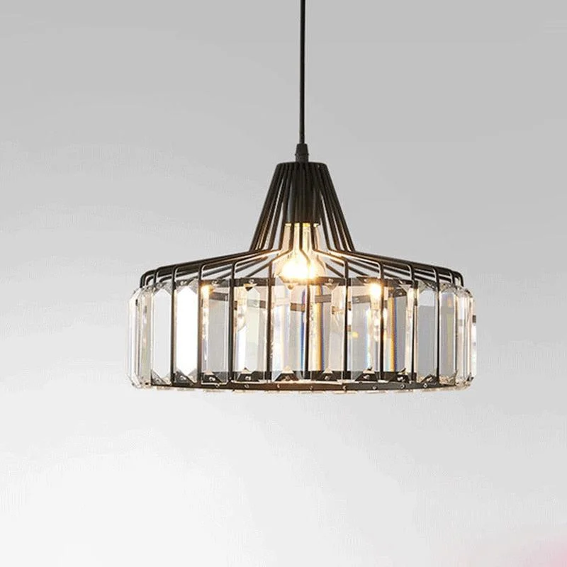 Edison style vintage light bulbsLuxury Contrast Crystal Pendant Light