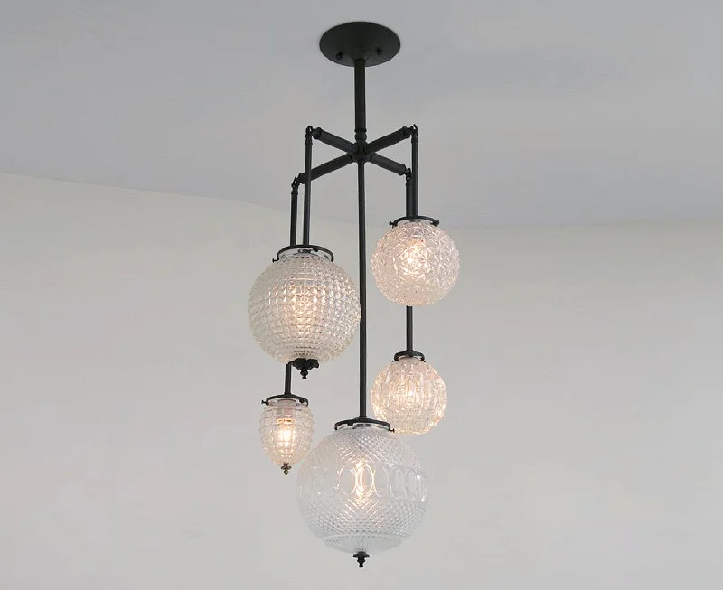 Art Deco Chandeliers for a Retro - Glam LookBrilliant Chandelier - 5 Arm