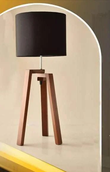 Wood Floor Lamp with Natural Grain for a Warm and Organic FeelFloor Lamp-as-435