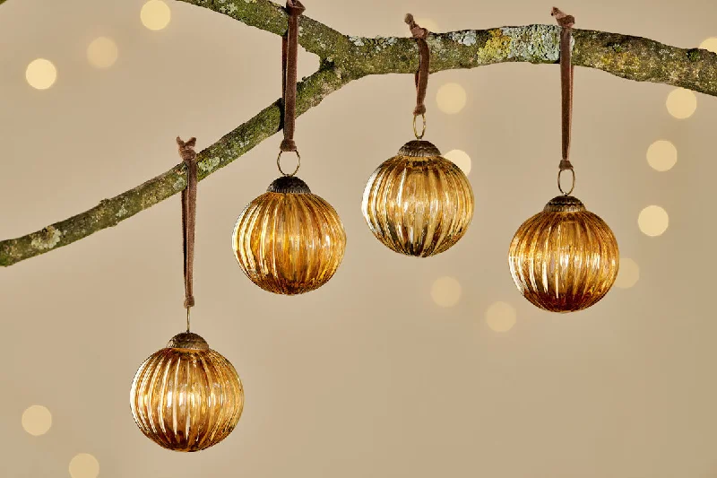 Contemporary Ceiling Lights with Unique, Abstract ShapesBetini Baubles - Gold (Set of 4)