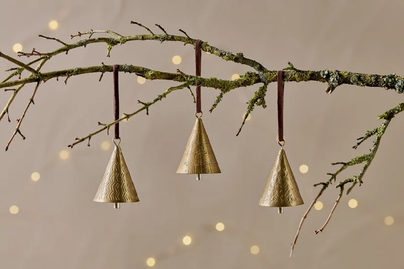 Mid - Century Modern Ceiling Lights with Simple, Sleek LinesManya Metal Bell Baubles - Brass - (Set of 3)