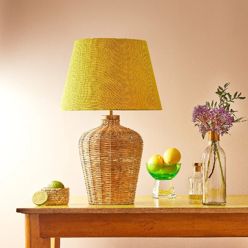 fabric table lamps with a linen shade for a relaxed and breathable lookRegular Rattle table lamp in natural cane